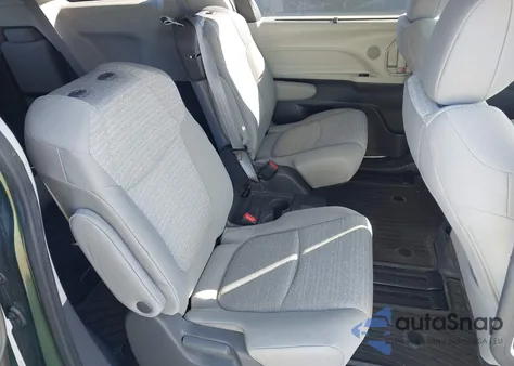 2021 Toyota Sienna Le from USA, damaged, VIN 5TDKRKEC4MS030425